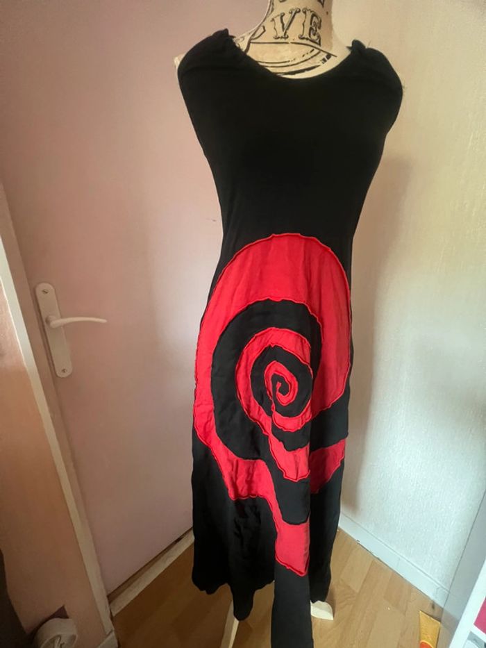 Robe femme noir et rouge taille S