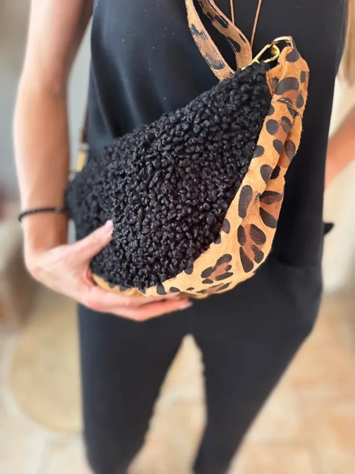 Sac demie lune noir bouclette et imprimé cuir léopard - photo numéro 9