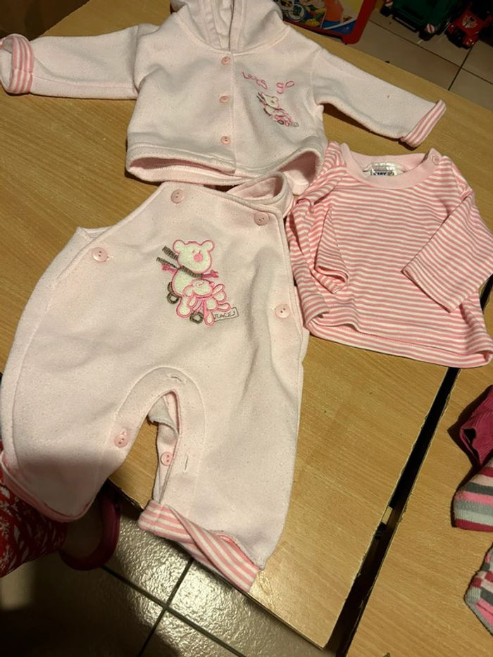 Lot de +20 vêtements taille 3 mois - photo numéro 8