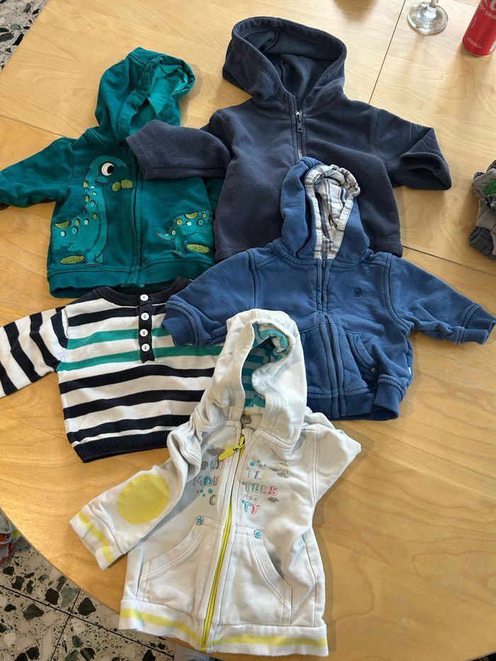 Lot pantalons + gilets - photo numéro 3