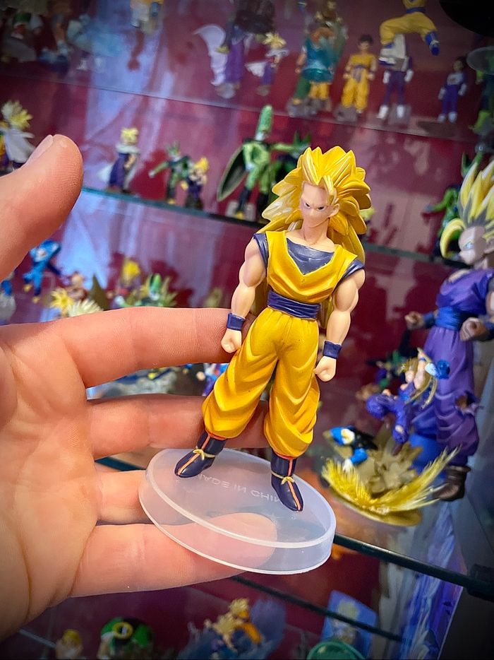 Figurine dragon ball Goku ssj3