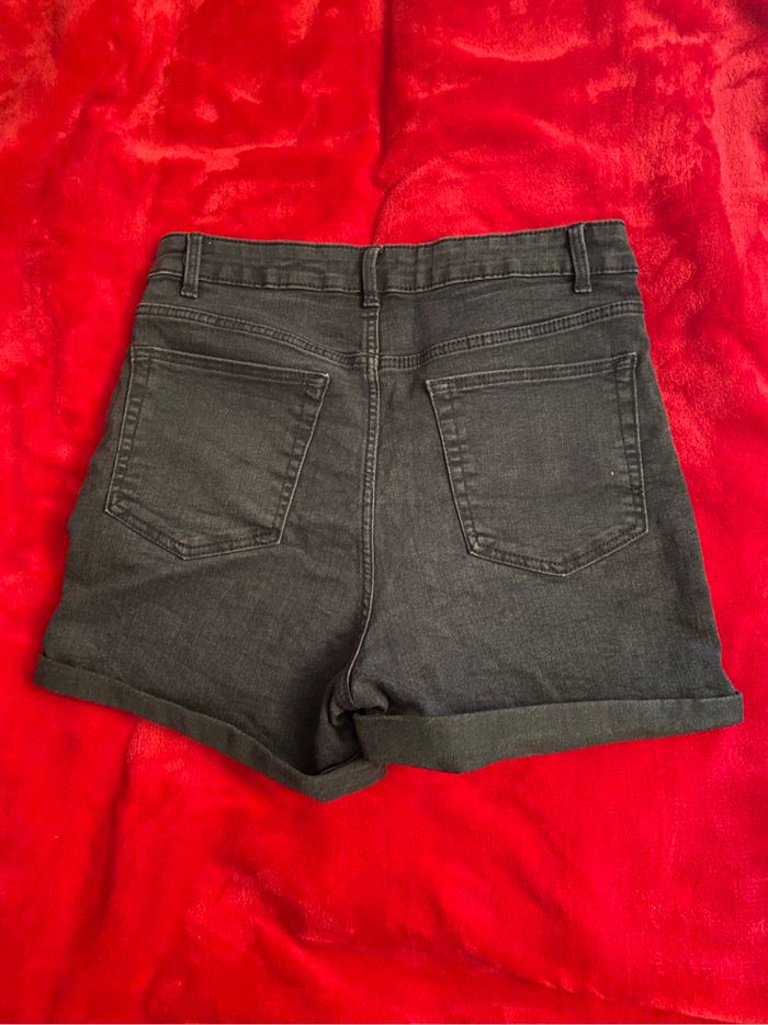 Short - photo numéro 2