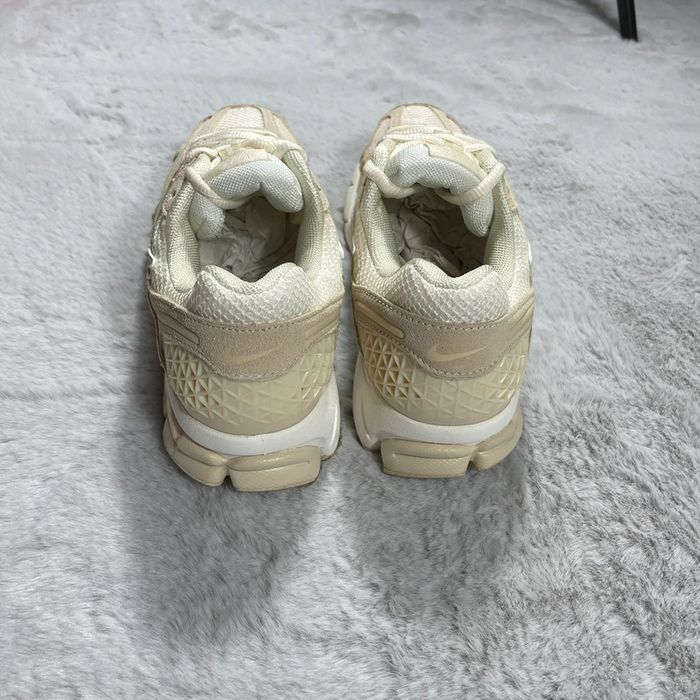Nike Zoom Vomero 5 « Beach Sail Khaki Pale Ivory » pointure 40.5 - photo numéro 4