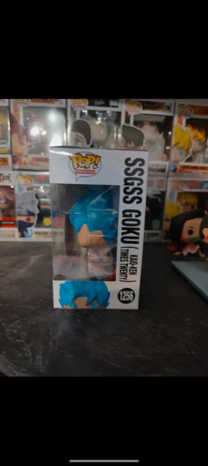 Funko Pop SSGSS Goku Kaio-ken Glow In The Dark - photo numéro 3