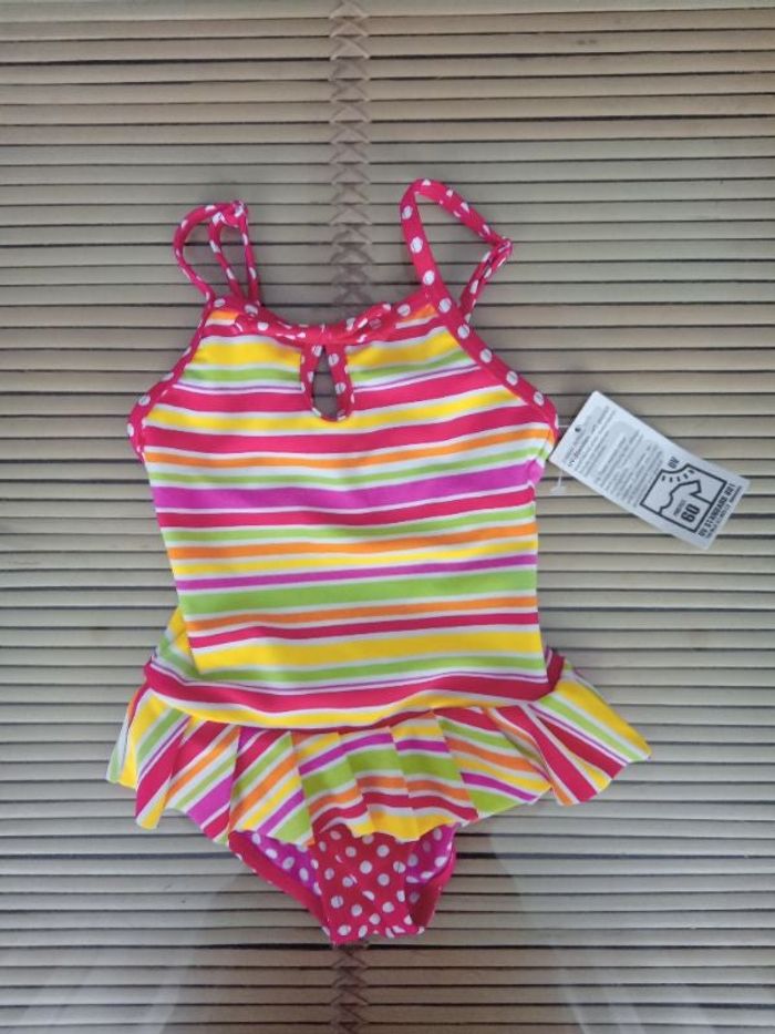 Magnifique maillot de bain 1 pièce 98 cm neuf