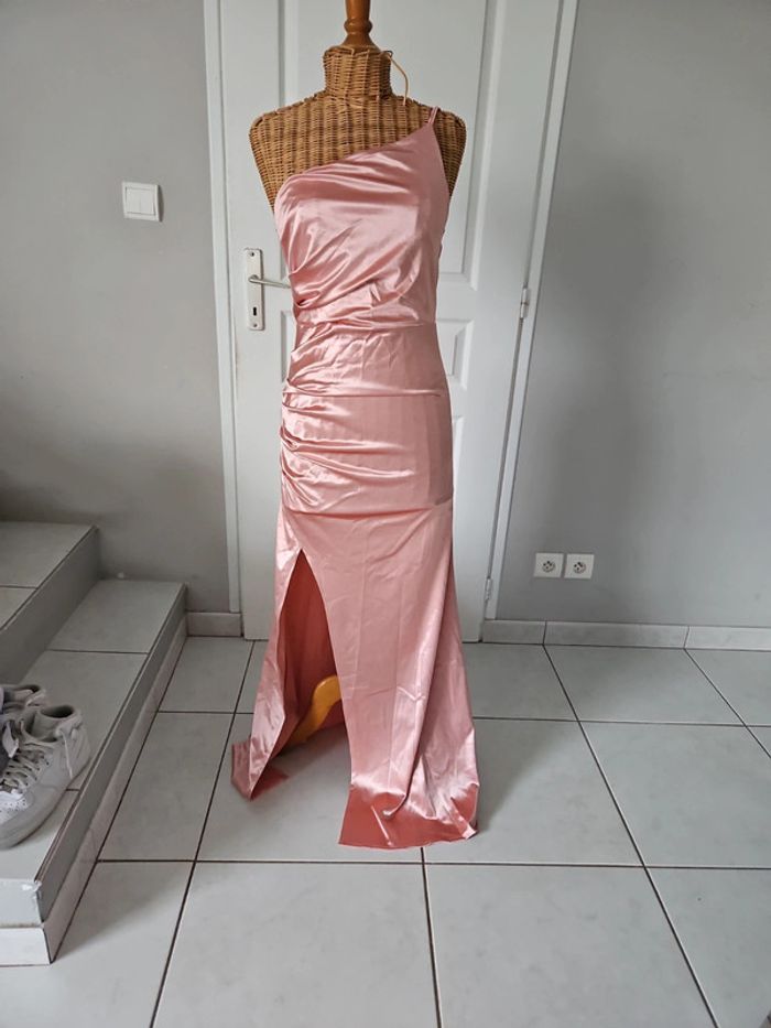 Robe moulante élégante rose taille S Neuve - photo numéro 2