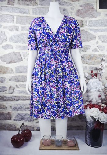 Robe rêverie lavande violet lila et multicolore Femme taille 54 marque Boohoo 🌺