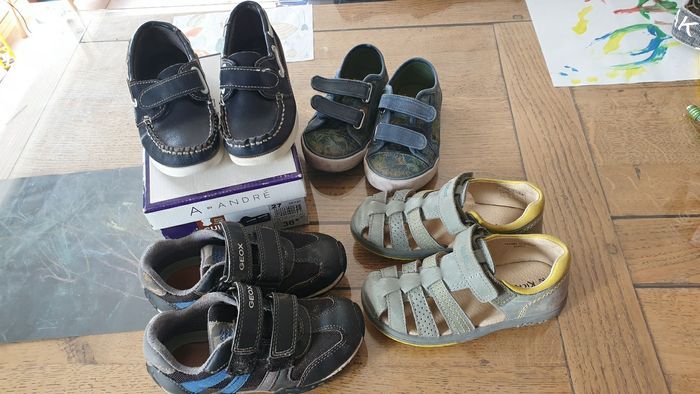 Lot chaussures taille 27