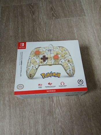 Manette neuve switch Pikachu