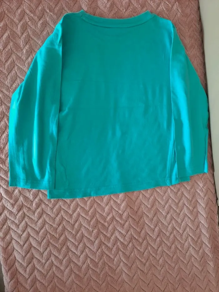 T-shirt garçon 5 ans ML U essentiel turquoise comme neuf - photo numéro 7
