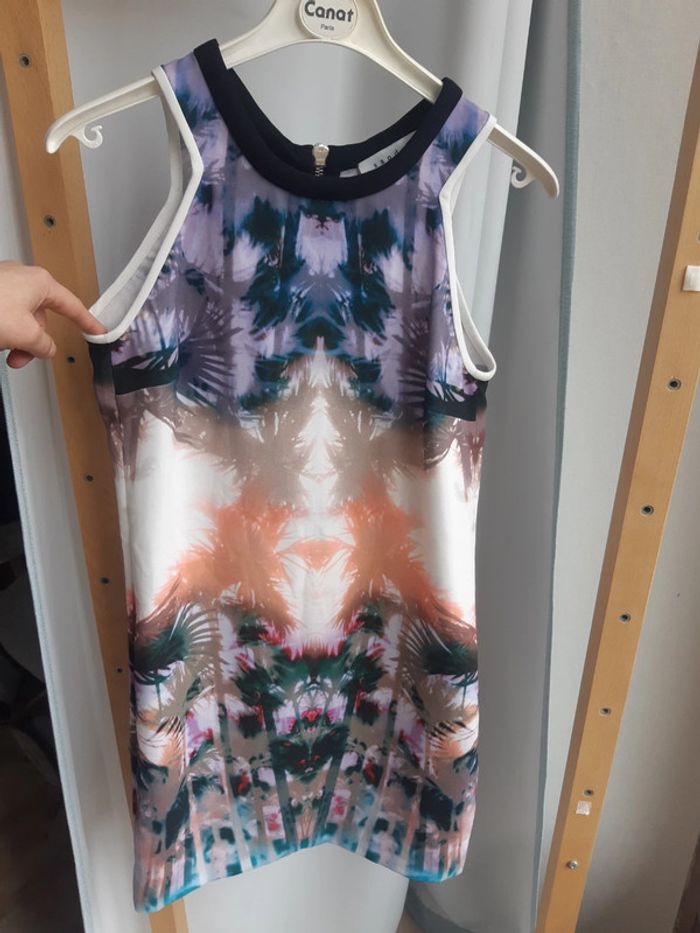 Sandro robe taille 36 en tbe