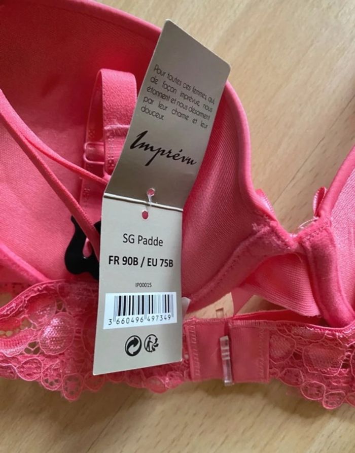 Lot 4 soutien-gorge soutien gorge Taille  90B Fr  Billet doux , un Préambule et un imprévu Neufs - photo numéro 7