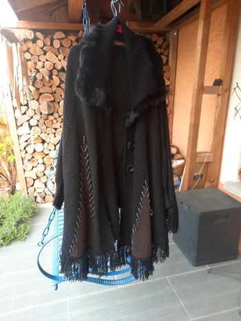 Poncho Châle Elégant vintage col fourrure