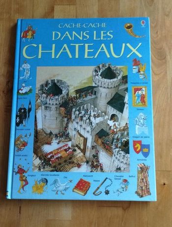 Livre enfant Cache-cache dans les châteaux