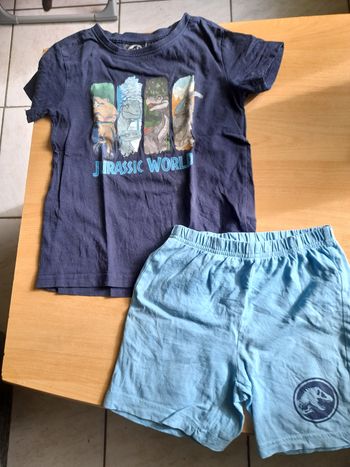 Ensemble jurassic world 7ans 