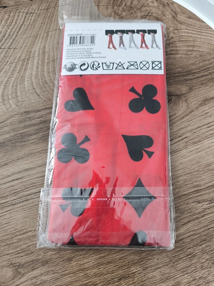 Paire de bas motif poker neuf - photo numéro 2
