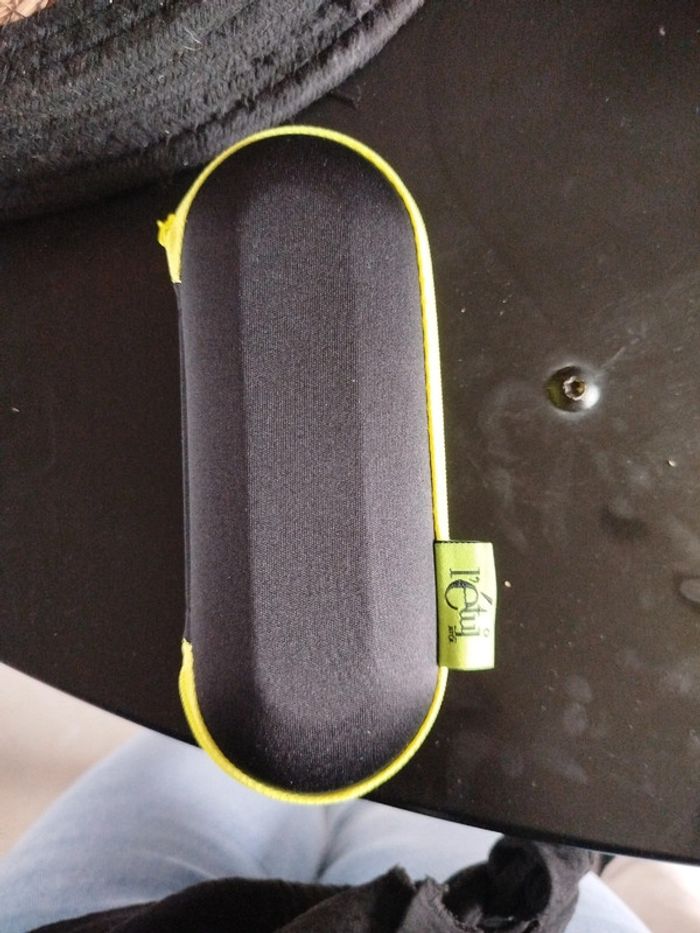 Lunettes de soleil - photo numéro 5