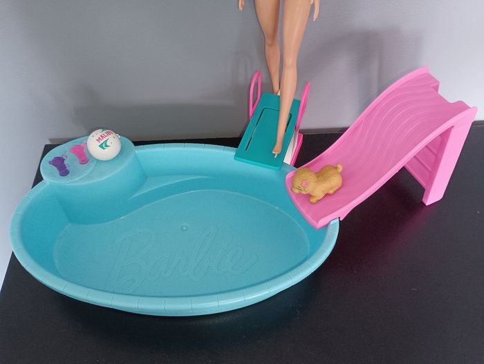 Barbie+piscine+toboggan+plongeoir - photo numéro 3