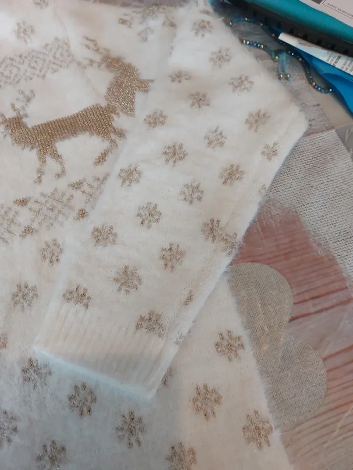 Pull de Noël neuf Gémo 10A - photo numéro 6