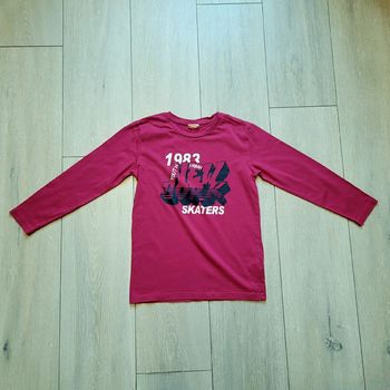 Maillot manche longue rouge/bordeaux. Garçon 8 ans. Marque Tape à l'oeil
