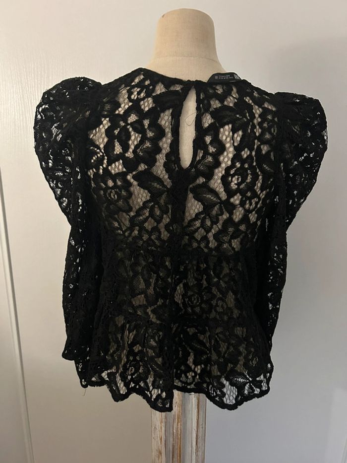 Chemise dentelles Zara taille xs - photo numéro 2