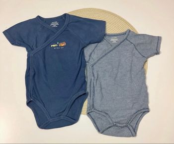 Joli lot de bodie, taille 12 mois
