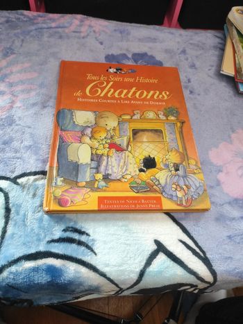 Livre histoire chatons