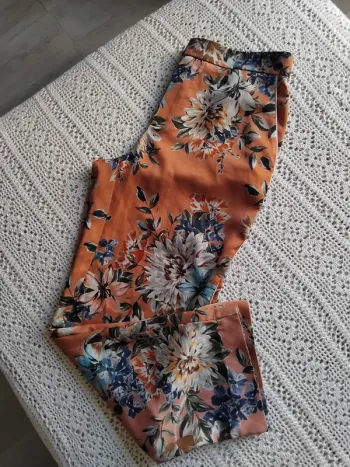 Pantalon fleuris Zara Basic