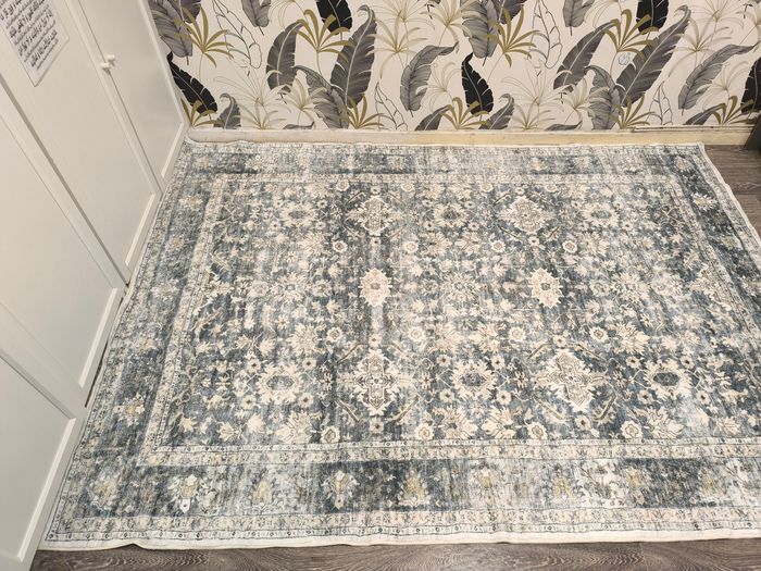 Tapis neuf tout doux - photo numéro 3