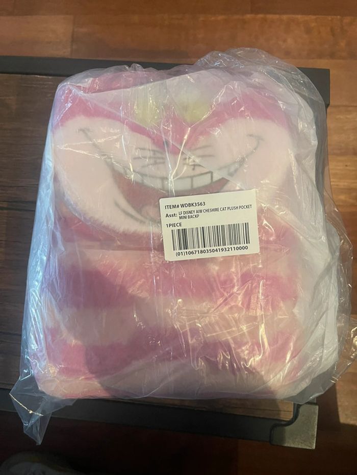 Loungefly Disney cheshire cat - photo numéro 12