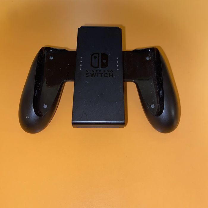 Console Nintendo Switch V2 - photo numéro 2