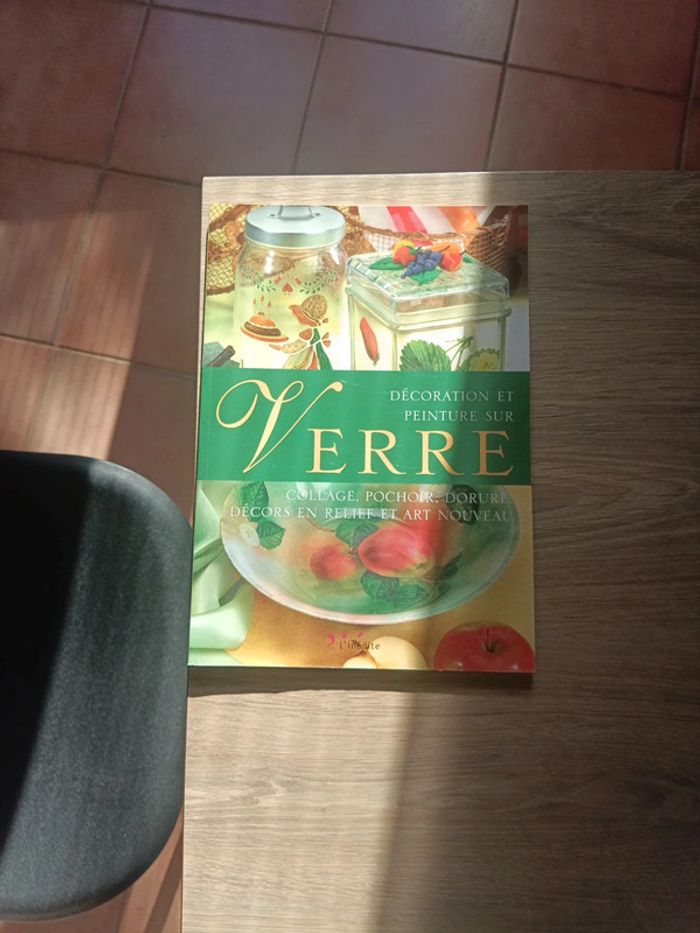 Décoration et peinture sur Verre