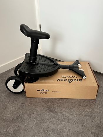 Planche à roulettes poussette yoyo