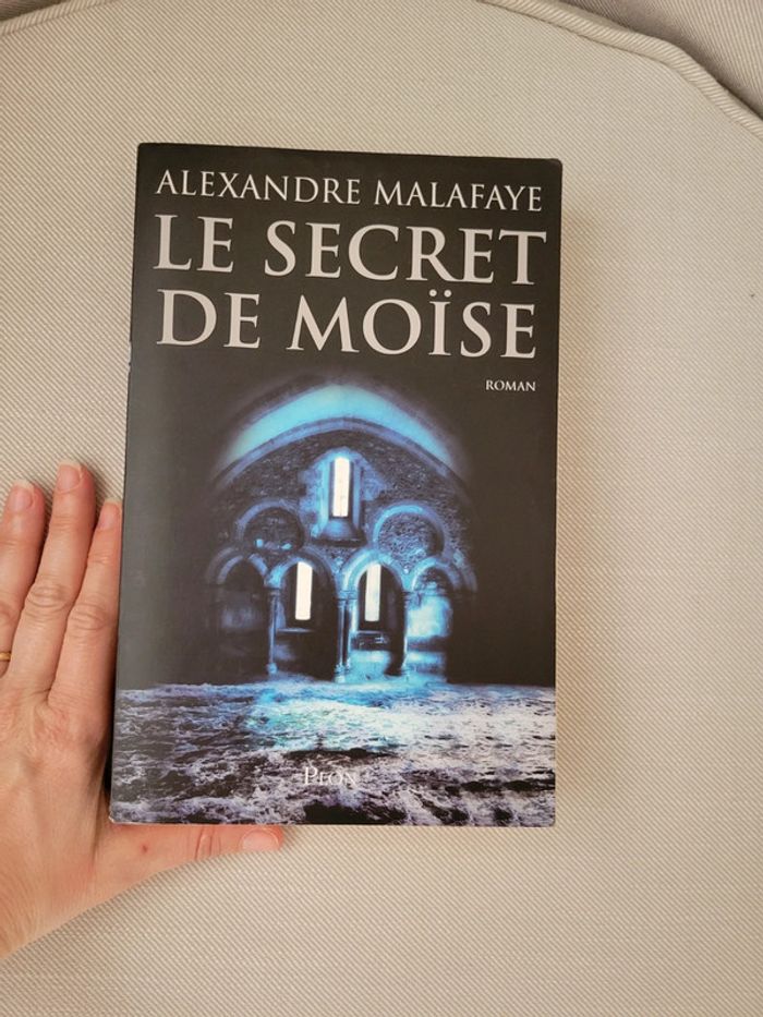 Livre " Le secret de Moise " de Alexandre Malafaye - photo numéro 8