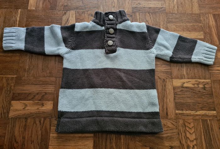 Lot pull 24 mois - photo numéro 2