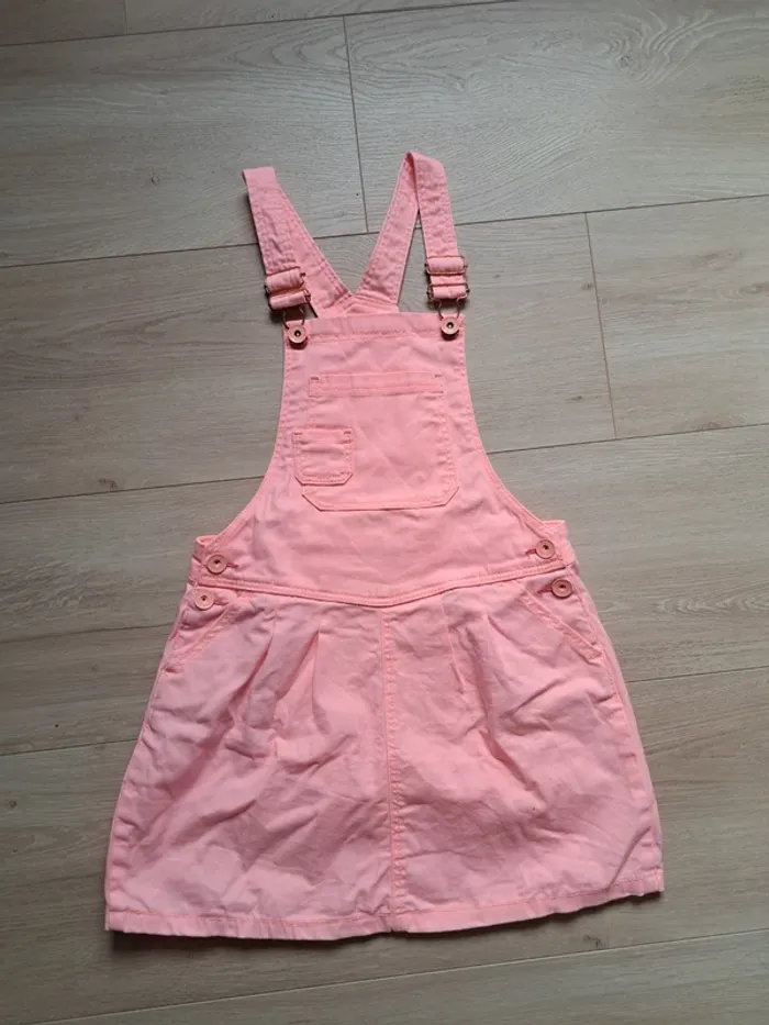 Lot pantalons/ robes 8A - photo numéro 2
