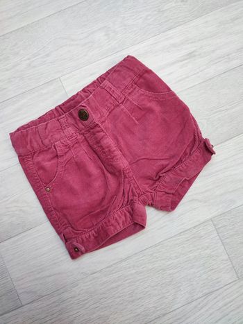 Short en velours 18 mois très bon état
