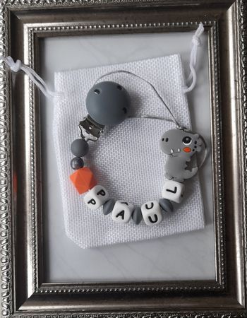 Attache tétine personnalisé