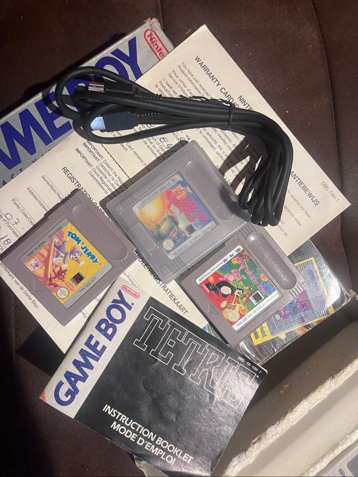 Game boy en boîte - photo numéro 6
