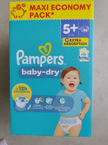 Couches Pampers baby-dry