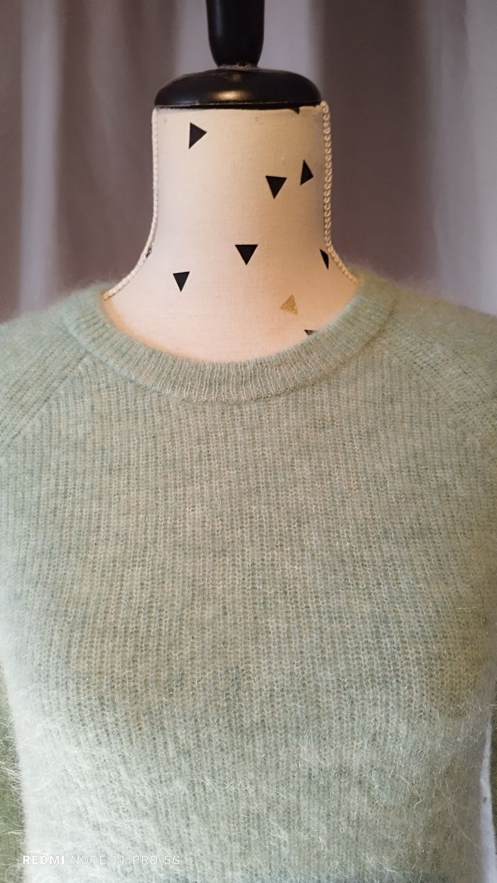 Pull   vert pastel avec angora - photo numéro 2
