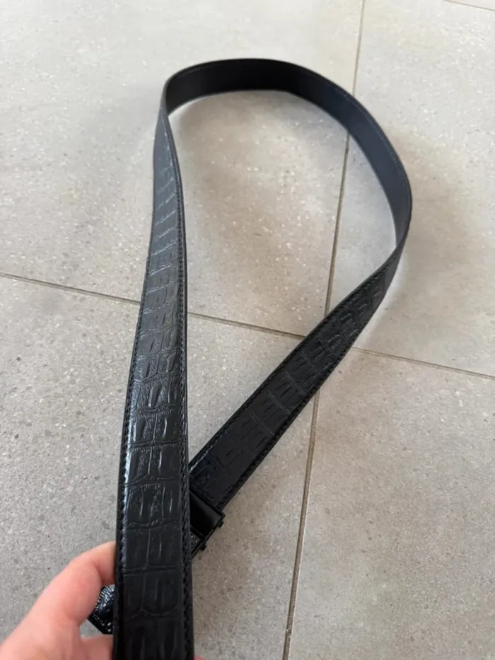 Ceinture noire, très bon état, 117cm - photo numéro 3