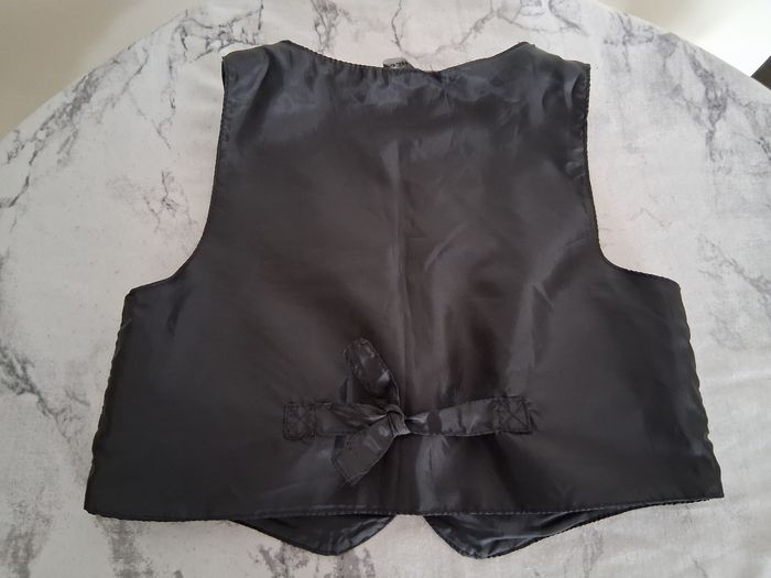 Gilet sans manche garçon taille 5 ans - photo numéro 2