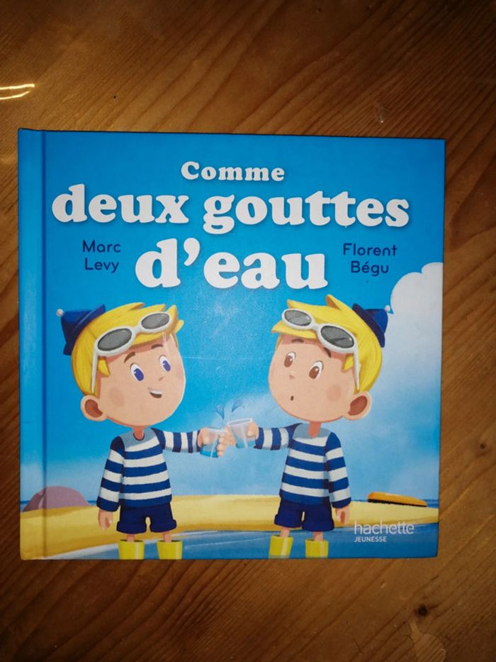 Petit livre Comme deux gouttes d'eau