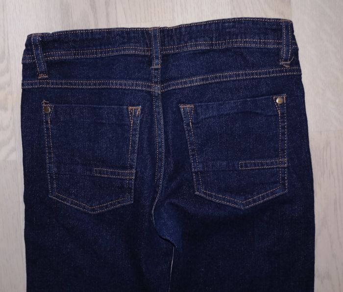 Jeans bleu marine Enjoy Luciano Junior Style 
T. 10 ans
NEUF - photo numéro 4