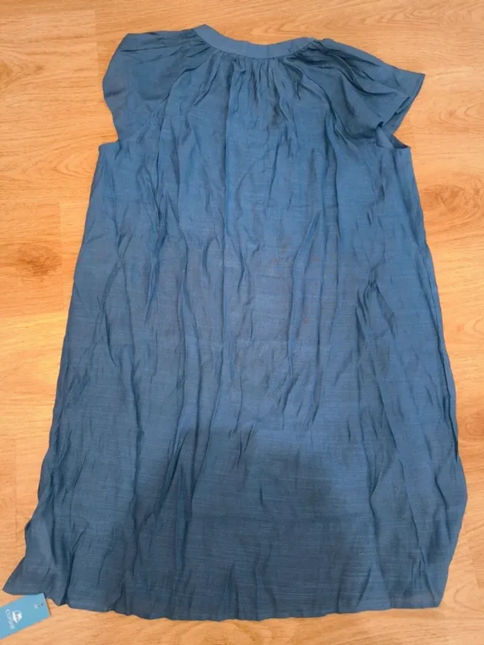 Robe légère cupshe taille L (40) neuf - photo numéro 3