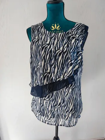 Blouse sans manche satinée