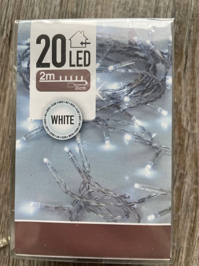 Lot de 2 guirlandes led blanches (2m) à piles