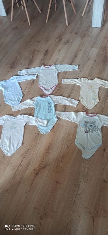 Lot de 6 bodys 3 ans