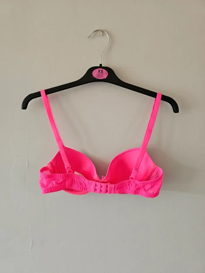 Soutien-gorge - photo numéro 4
